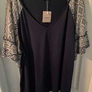 NWT Bloomchic boho print 1x top